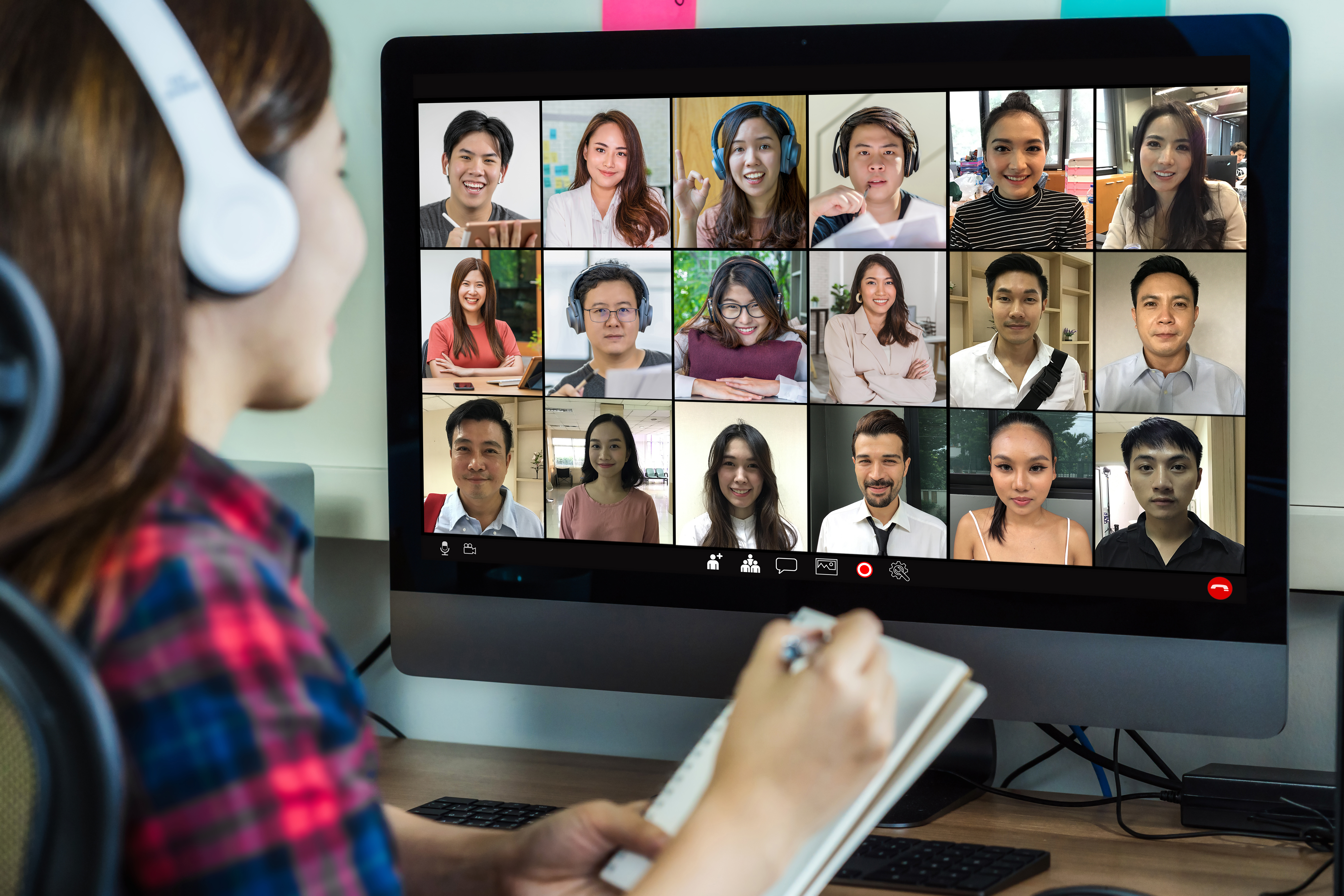 Professional using JYV Desktop for audio management